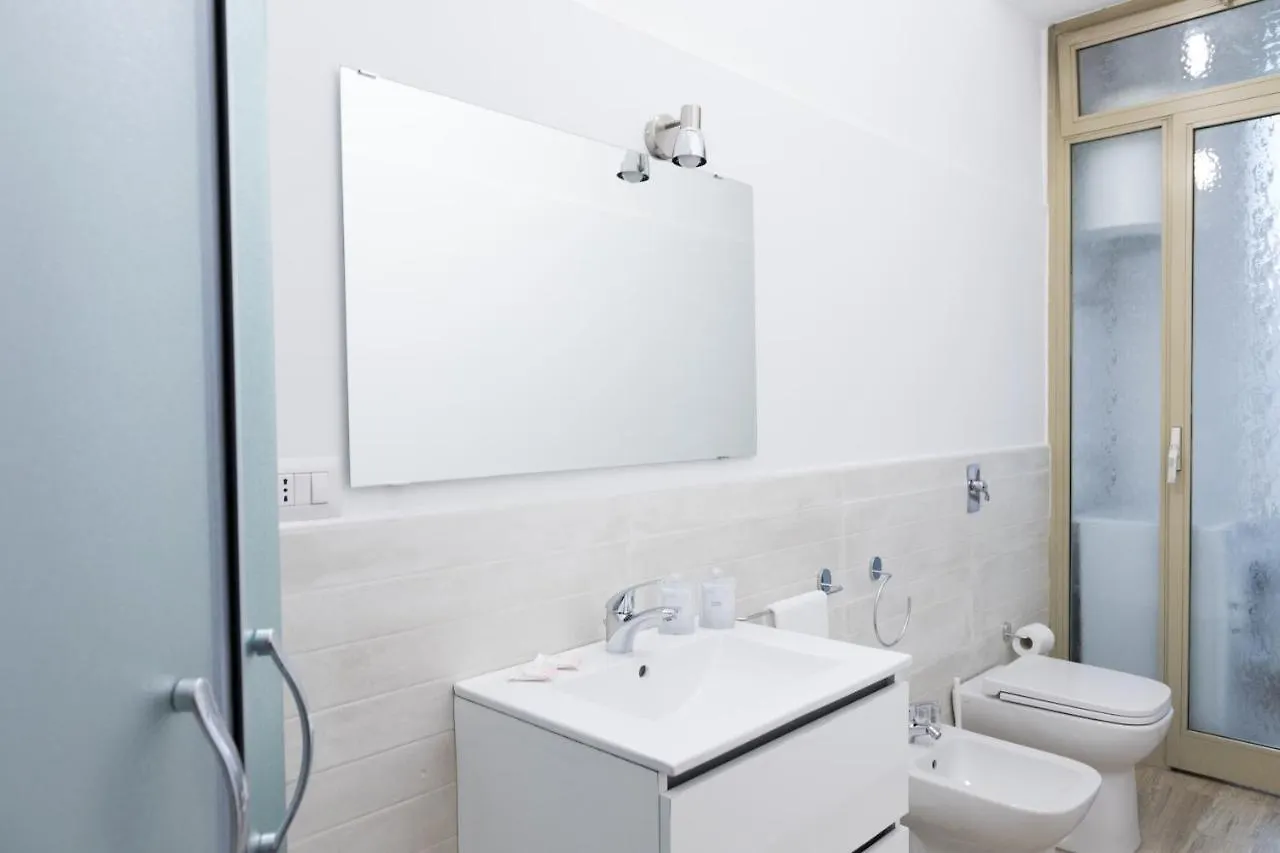 Hemeras Boutique Homes - 4 design apartments near Milan Central Station 0*,  Italie